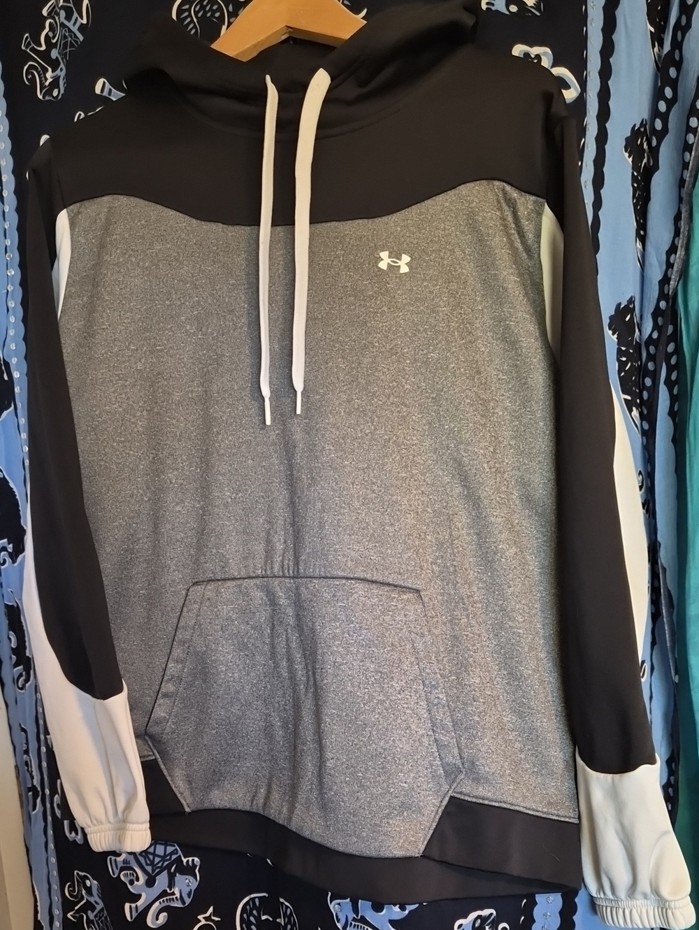 Under Armour Men's Black, Gray & White Crewneck Hoodie